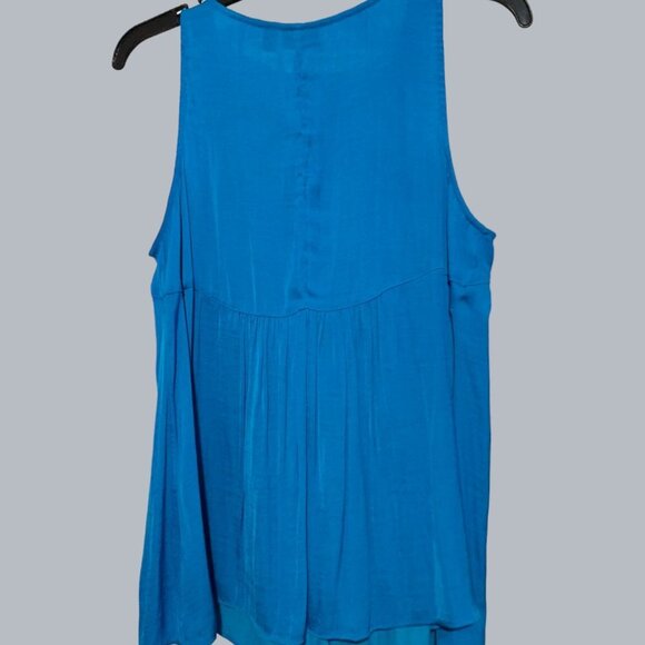 a.n.a turquoise bedazzled detail flowy tank top, petite PL 🛍️ - Picture 3 of 3